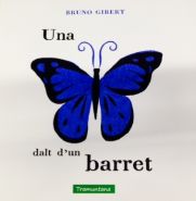 Una papallona dalt d'un barret